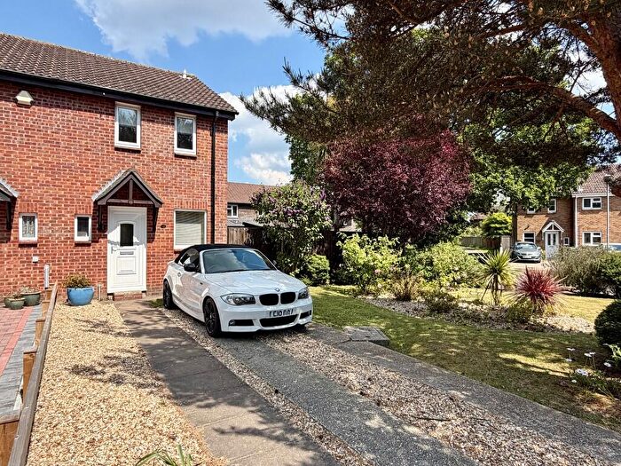 2 Bedroom End Of Terrace House For Sale In Martin Close, Creekmoor, BH17