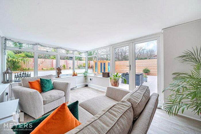 3 Bedroom Bungalow For Sale In Keighley Avenue, Broadstone, BH18