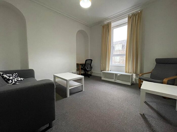 1 Bedroom Flat To Rent In Northfield Place, Aberdeen, AB25