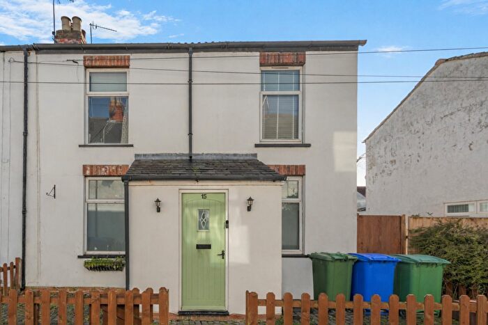 3 Bedroom Semi-Detached House For Sale In Ditmas Avenue, Anlaby Common, Hull, HU4