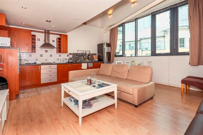 2 Bedroom Flat To Rent In City South, Manchester, M15