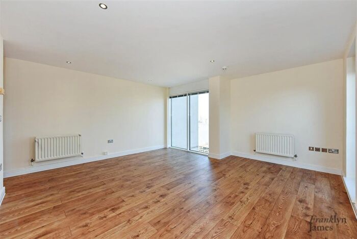 2 Bedroom Flat To Rent In Cumberland House, Erebus Drive, London, SE28