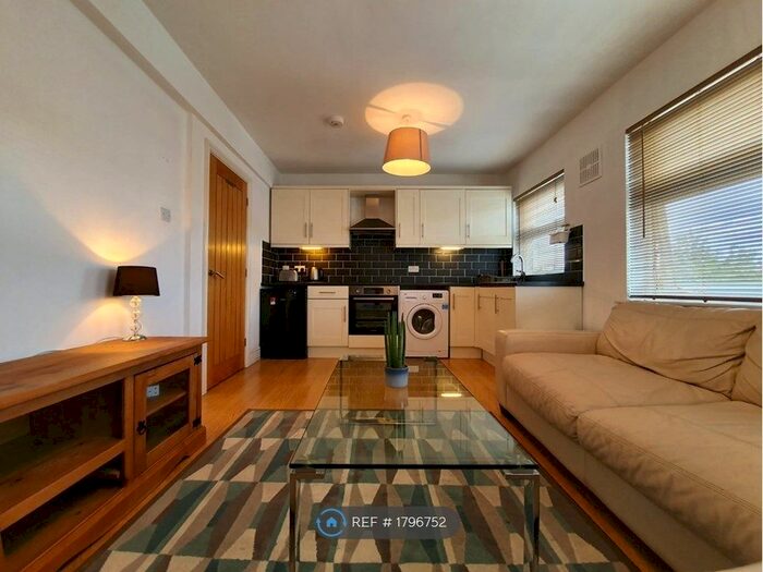 1 Bedroom Flat To Rent In Station Parade, Harrow, HA3