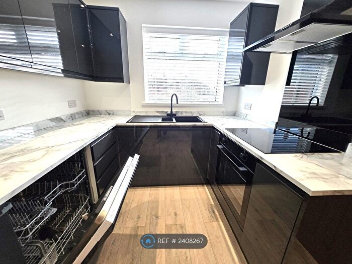 3 Bedroom End Of Terrace House To Rent In Arnside Road, Nottingham, NG5