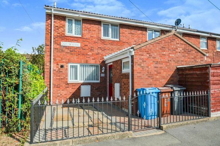 3 Bedroom Terraced House To Rent In Curlew Close, Bransholme, Hull, Yorkshire, HU7