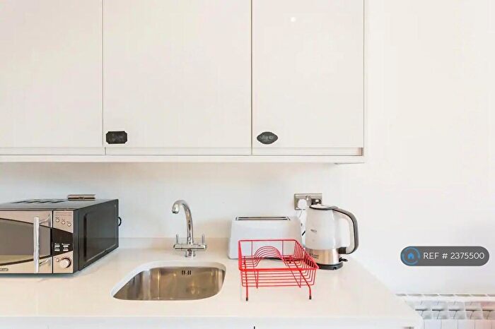 1 Bedroom Flat To Rent In Hanbury Street, London, E1