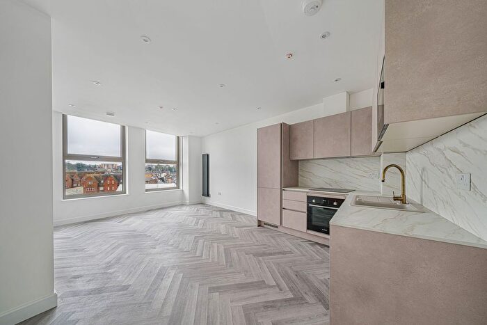 1 Bedroom Flat To Rent In Flat Telegraph House, - Hythe Street, Dartford, Kent, DA1