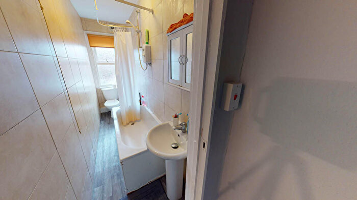 4 Bedroom House To Rent In Grimthorpe Street, Leeds, LS6