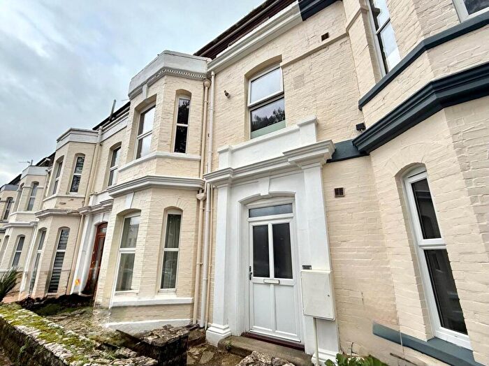 2 Bedroom Apartment To Rent In Suffolk Road, Bournemouth, Dorset, BH2