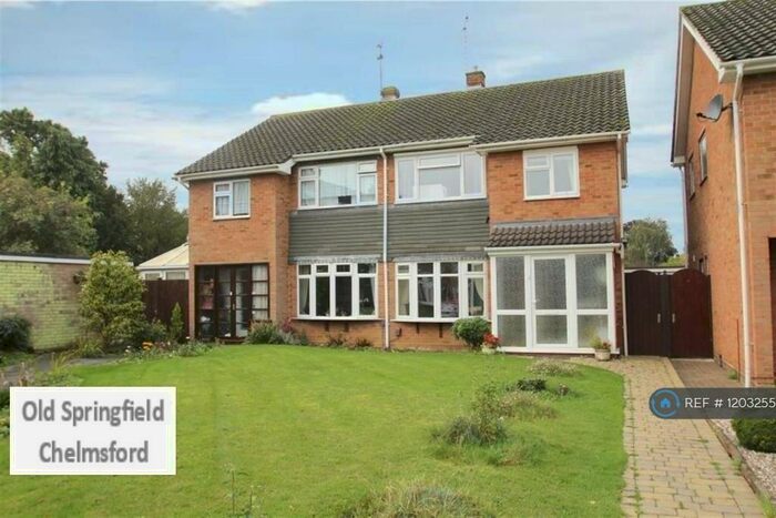 3 Bedroom Semi-Detached House To Rent In Aldeburgh Way, Chelmsford, CM1