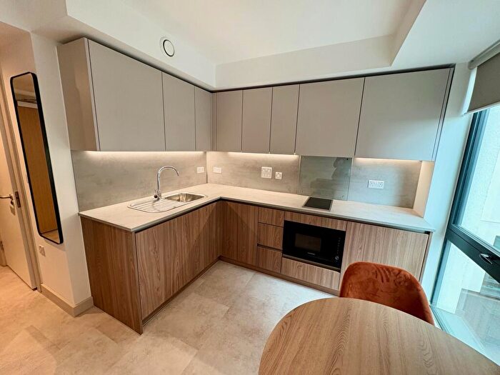 Apartment To Rent In Paradise Street, Birmingham, B1