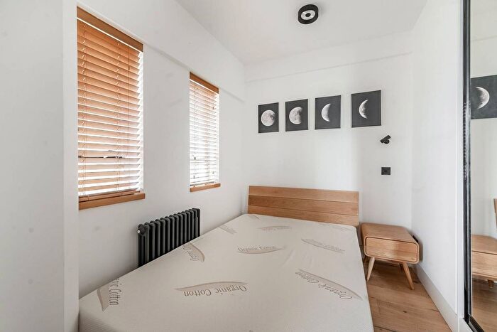 1 Bedroom Flat To Rent In Sloane Avenue, Sloane Square, London, SW3