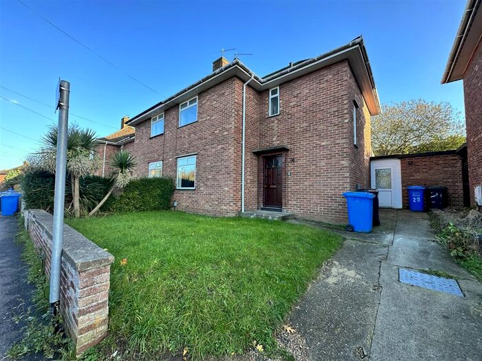 5 Bedroom Semi-Detached House To Rent In Wakefield Road, Norwich, NR5