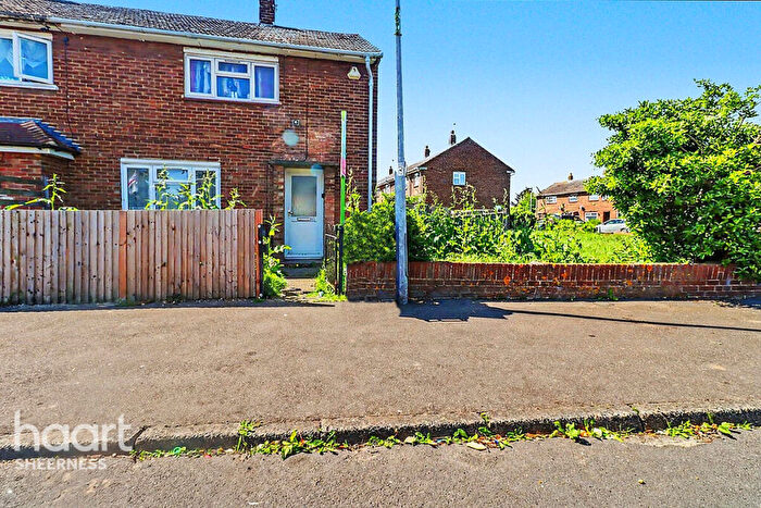 2 Bedroom End Of Terrace House For Sale In Queensway, Sheerness, ME12