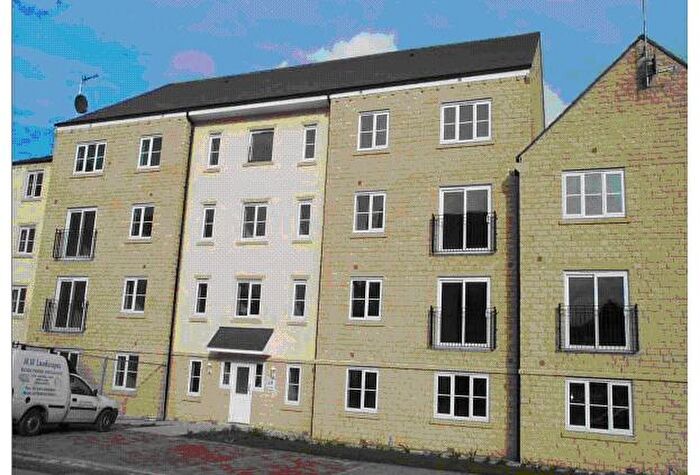 2 Bedroom Apartment To Rent In Merchants Court, Bingley, BD16