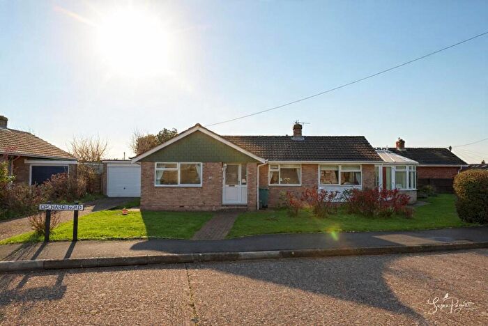 2 Bedroom Detached Bungalow For Sale In Orchard Road, Seaview, PO34