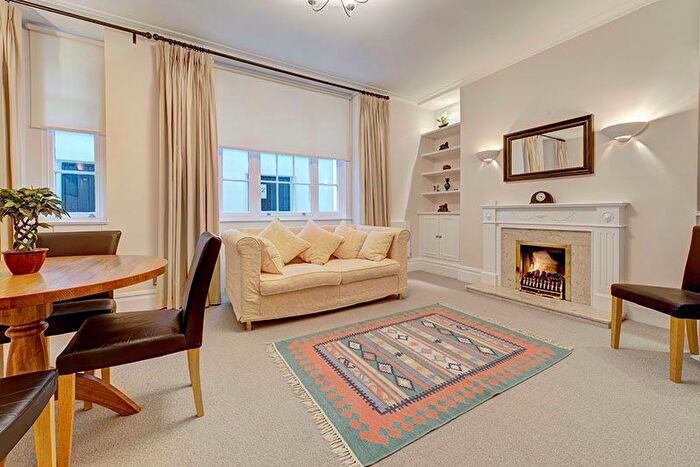 2 Bedroom Flat To Rent In Carlisle Place, London, SW1P