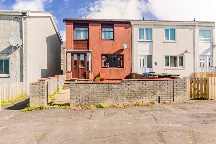 3 Bedroom End Of Terrace House To Rent In Beech Way, Girvan, KA26