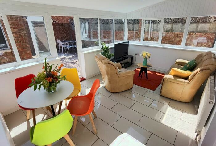 5 Bedroom Terraced House To Rent In Talbot Road, Southsea, PO4