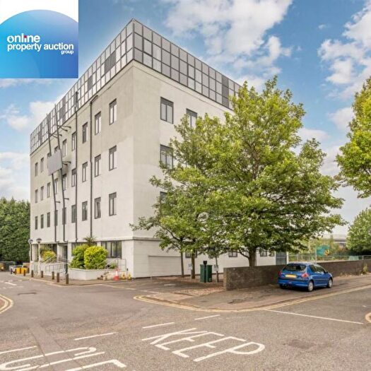 1 Bedroom Flat For Sale In Apartment Oak Court Dudley Rd, Brierley Hill, DY5