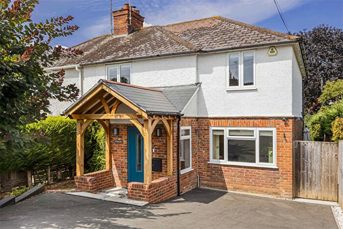 4 Bedroom Semi Detached House For Sale In Elvendon Road, Goring On Thames, RG8