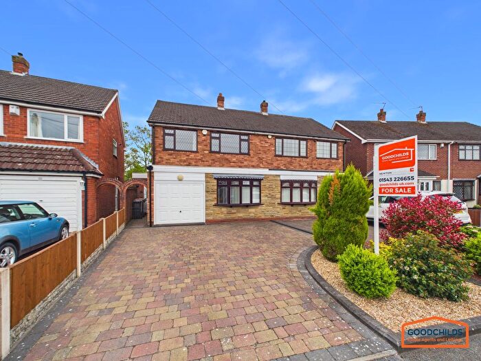 3 Bedroom Semi-Detached House For Sale In Chapel Street, Pelsall, WS3