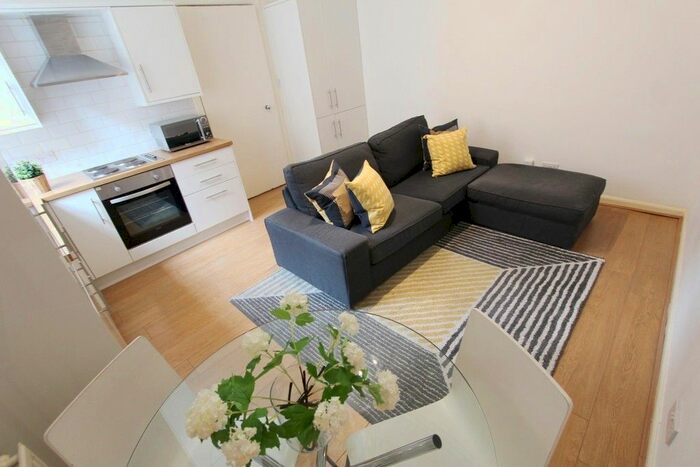 2 Bedroom Flat To Rent In Lorne Street, Leith, Edinburgh, EH6