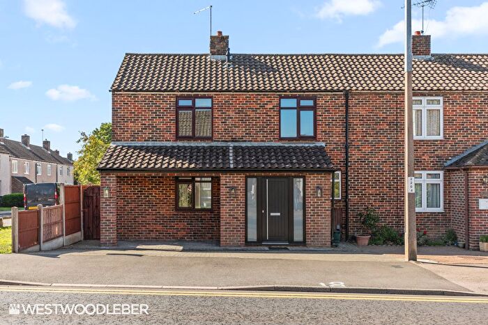 3 Bedroom End Of Terrace House To Rent In Bushey Croft, Harlow, CM18
