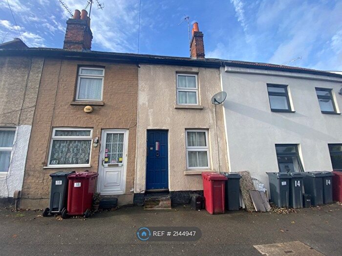 2 Bedroom Terraced House To Rent In Mount Pleasant, Reading, RG1