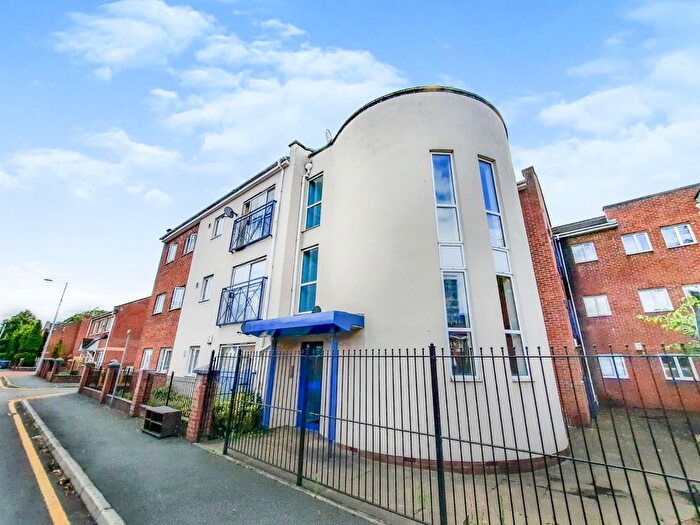 2 Bedroom Flat To Rent In Mallow Street, Hulme, Manchester, M15