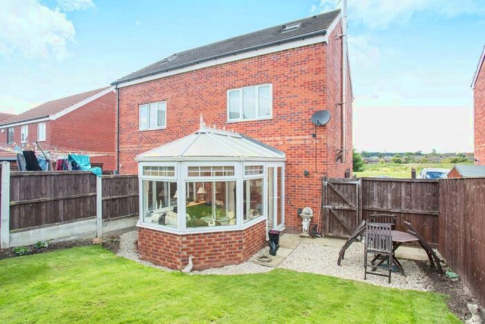 3 Bedroom Semi-Detached House To Rent In Brook Close, Grimethorpe, Barnsley, South Yorkshire, S72