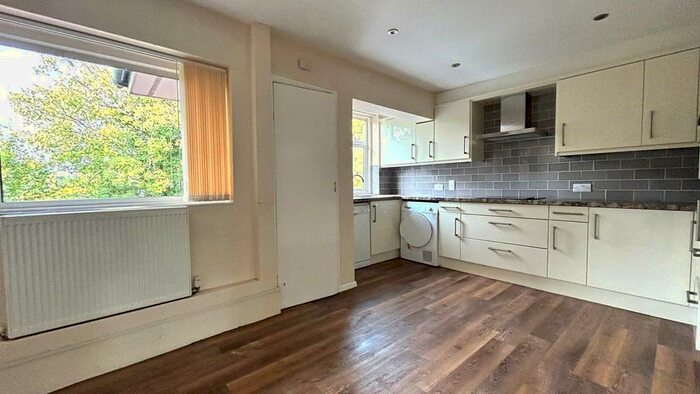 3 Bedroom Apartment To Rent In Fairmead Court, Gordon Crescent, Camberley, Surrey, GU15