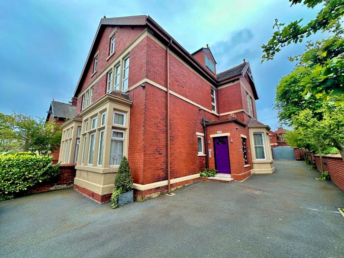 1 Bedroom Flat To Rent In Whitegate Drive, Blackpool, FY3