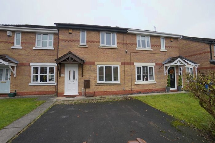 3 Bedroom Town House To Rent In Elvington Close, Wigan, WN5