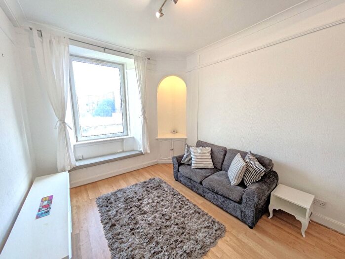1 Bedroom Flat To Rent In Smithfield Street, Gorgie, Edinburgh, EH11