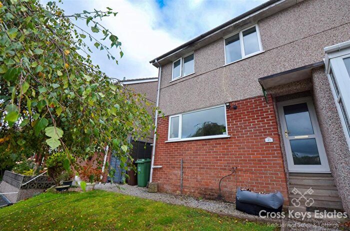 2 Bedroom Semi-detached House For Sale In Sefton Close, Lipson, PL4
