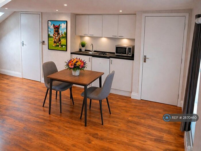 Studio To Rent In Charlton, London, SE7