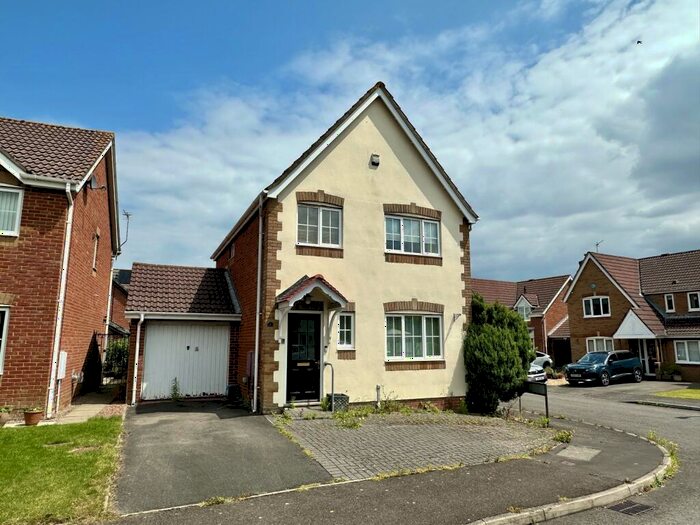3 Bedroom Detached House For Sale In Martin Close, Rogiet, NP26