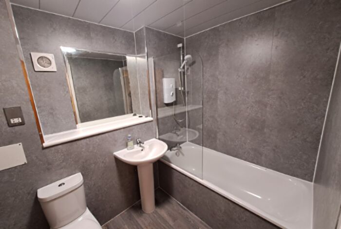 2 Bedroom Flat To Rent In , Berkeley Street, G3