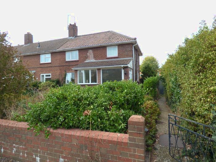 3 Bedroom Semi-Detached House To Rent In Notley Road, Lowestoft, NR33