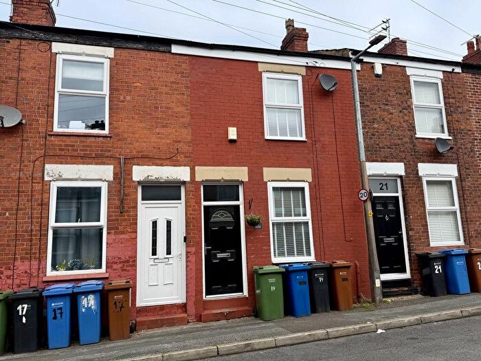 2 Bedroom Terraced House For Sale In Victoria Road, Offerton, Stockport, SK1