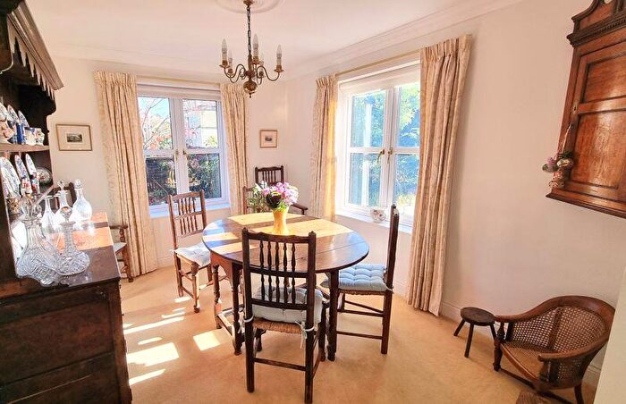 2 Bedroom Retirement Property For Sale In Turnpike Court, Hett Close, Haywards Heath, RH17