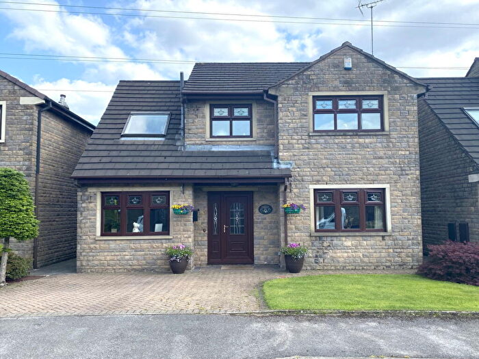4 Bedroom Detached House For Sale In Chapelway Gardens, Royton, Oldham, OL2