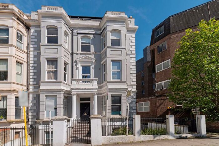 1 Bedroom Flat For Sale In Chippenham Road, London, W9