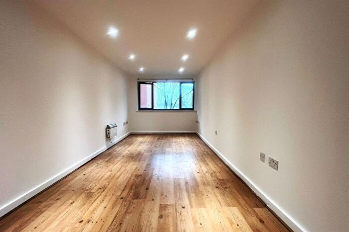 1 Bedroom Flat To Rent In Azure House, Parky Royal, Agate Close, Lakeside, London, NW10