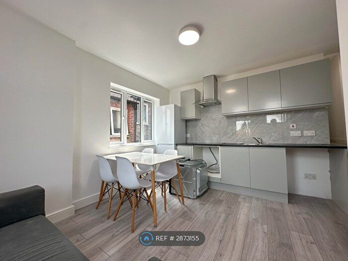 1 Bedroom Flat To Rent In Golders Way, London, NW11