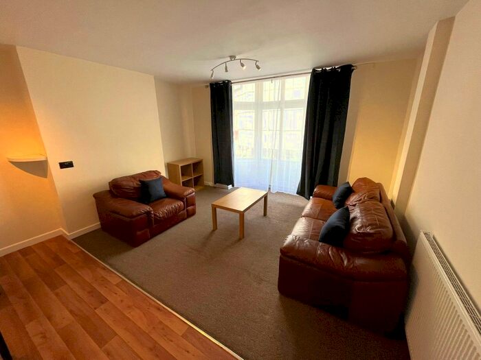 1 Bedroom Flat To Rent In Derby Road, Nottingham, NG1