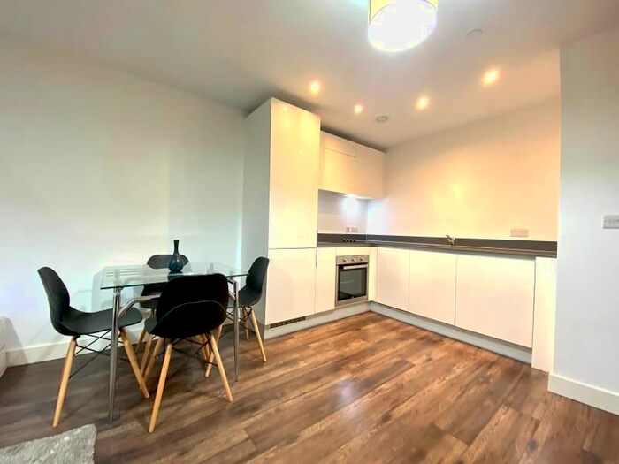 1 Bedroom Flat To Rent In Broadway Residences, Broad Street, Birmingham, B15