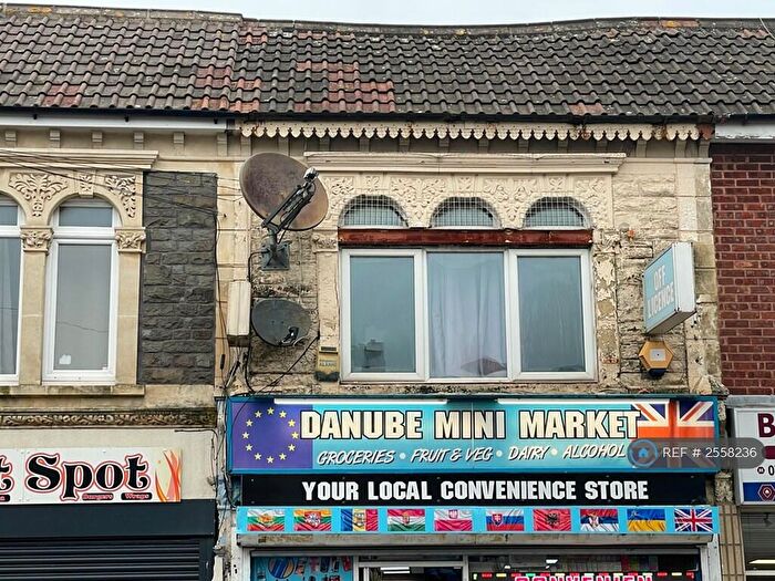 2 Bedroom Flat To Rent In Two Mile Hill Road, Bristol, BS15