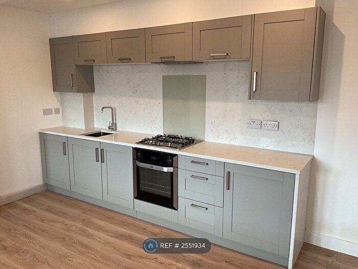 2 Bedroom End Of Terrace House To Rent In Blackmoorfoot Rd, Huddersfield, HD4